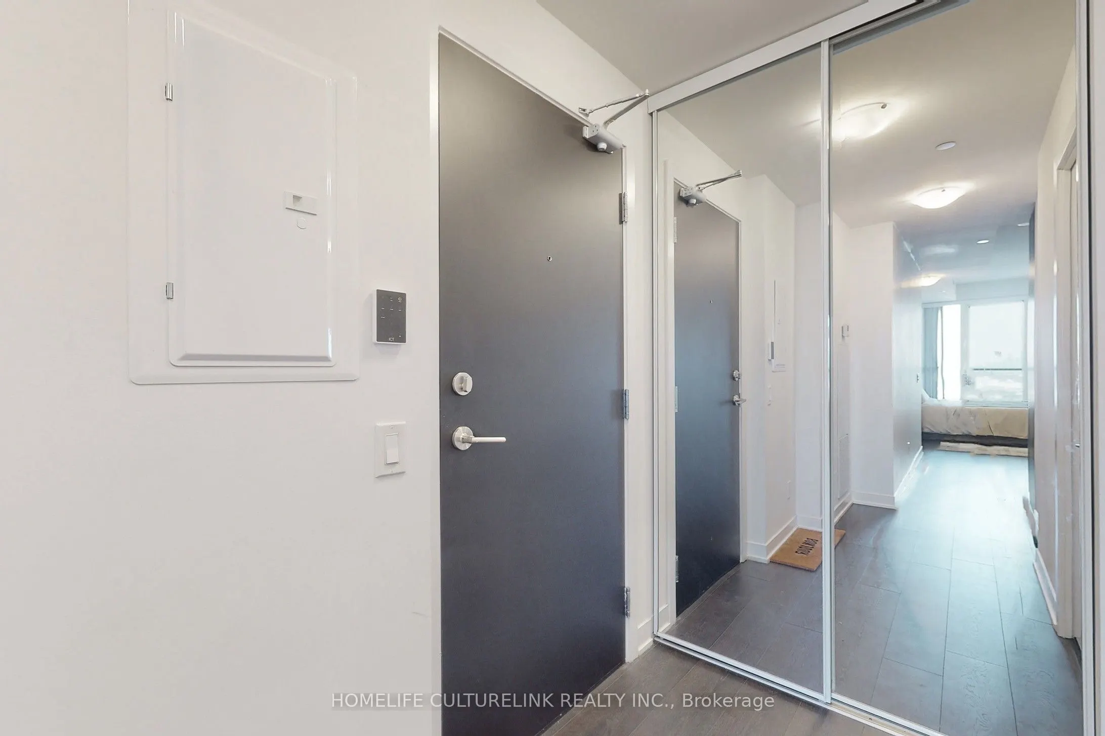 87 Peter Street, #3005