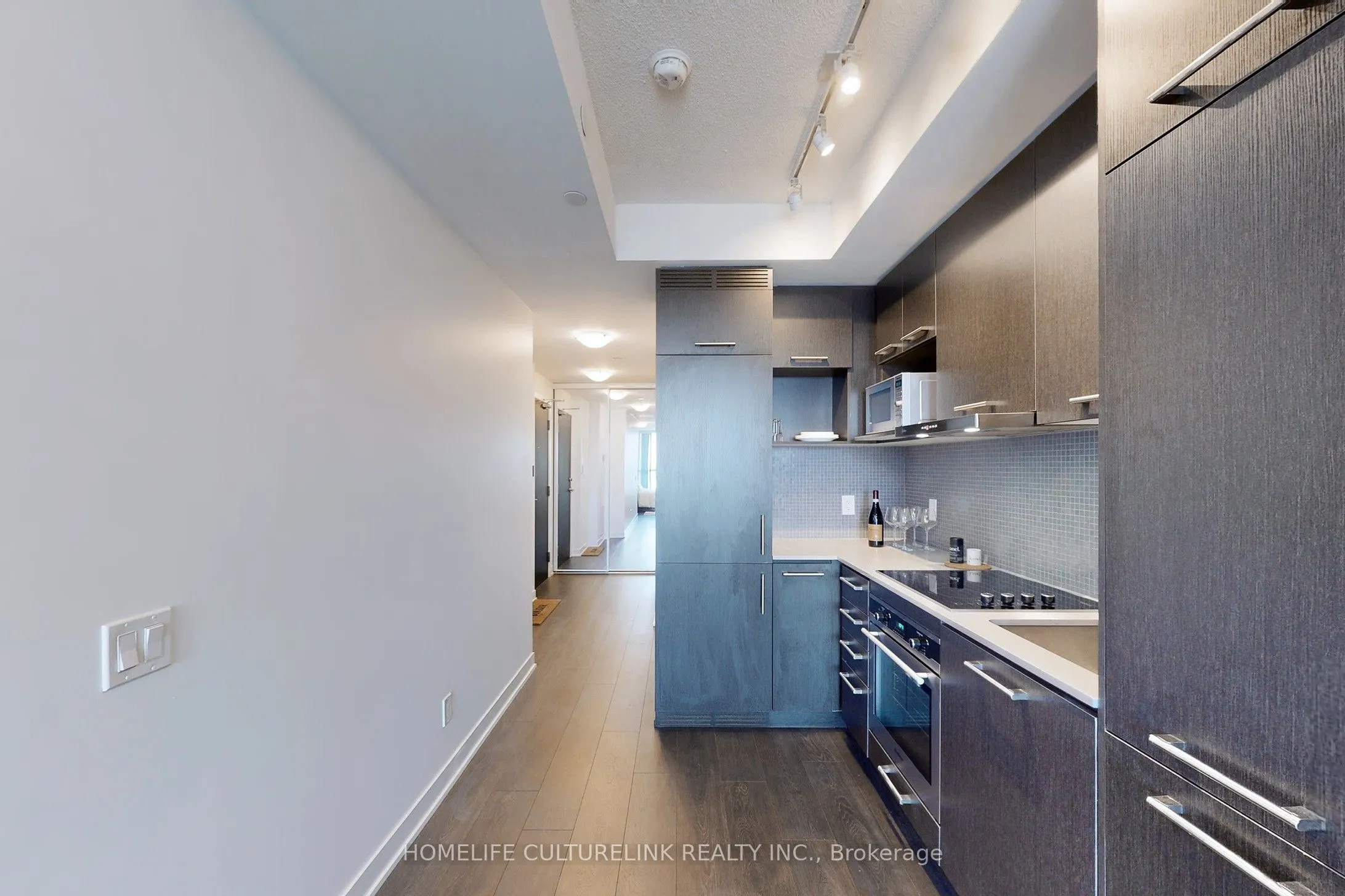 87 Peter Street, #3005