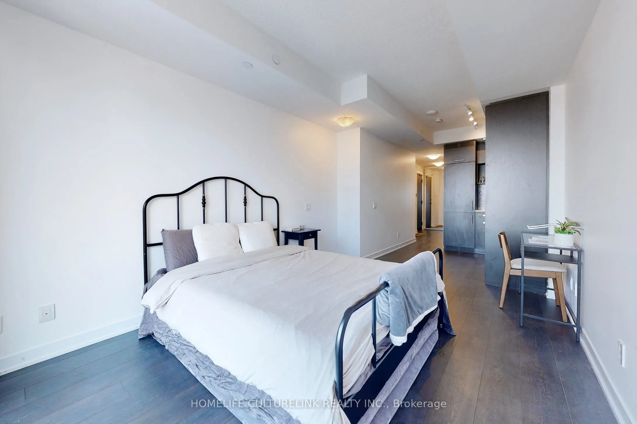 87 Peter Street, #3005