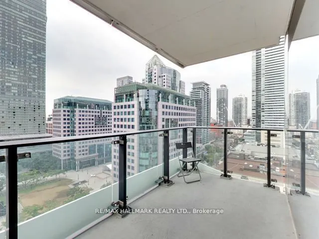 224 King Street W, #1407
