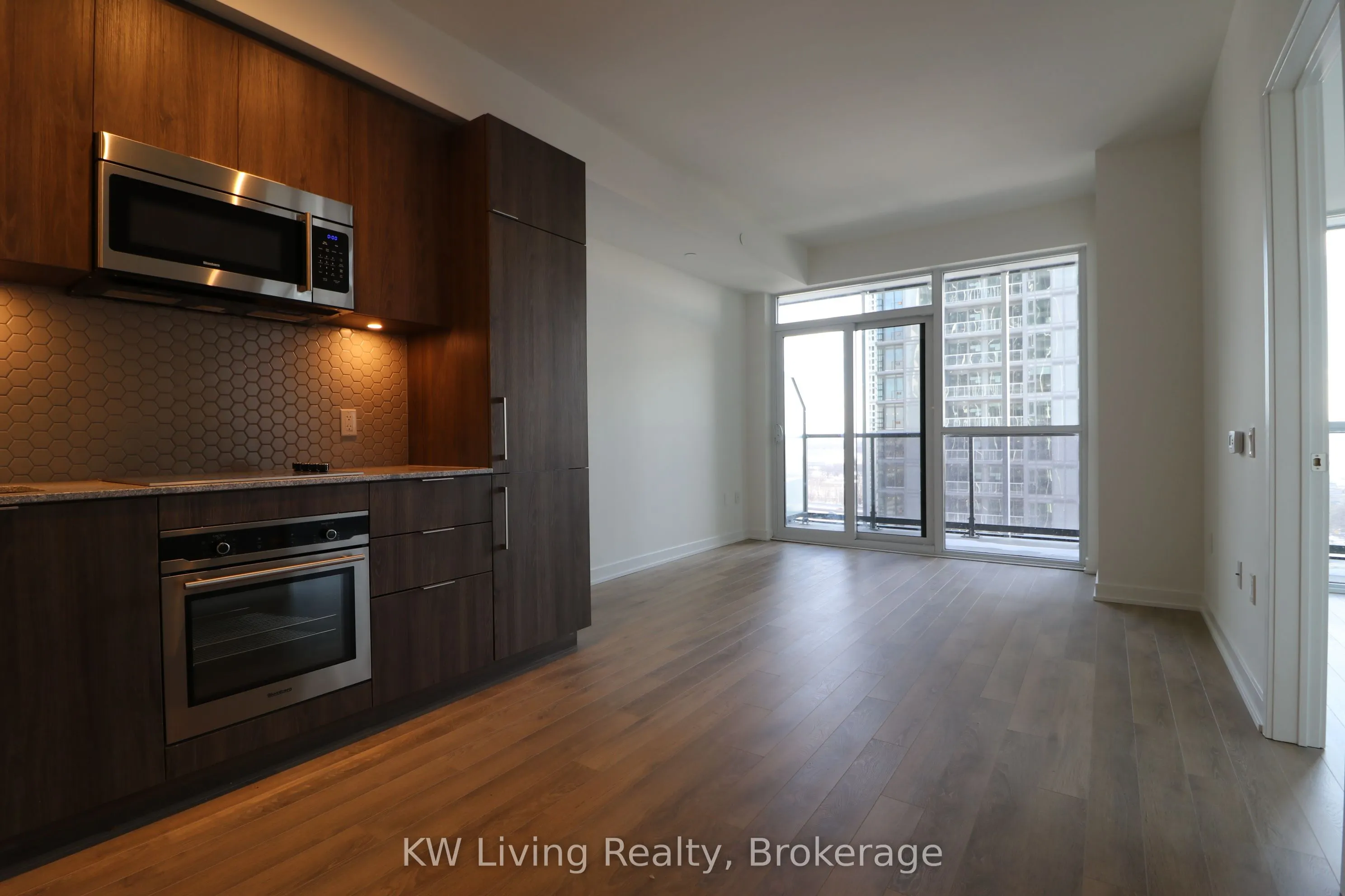 50 Ordnance Street, #1402