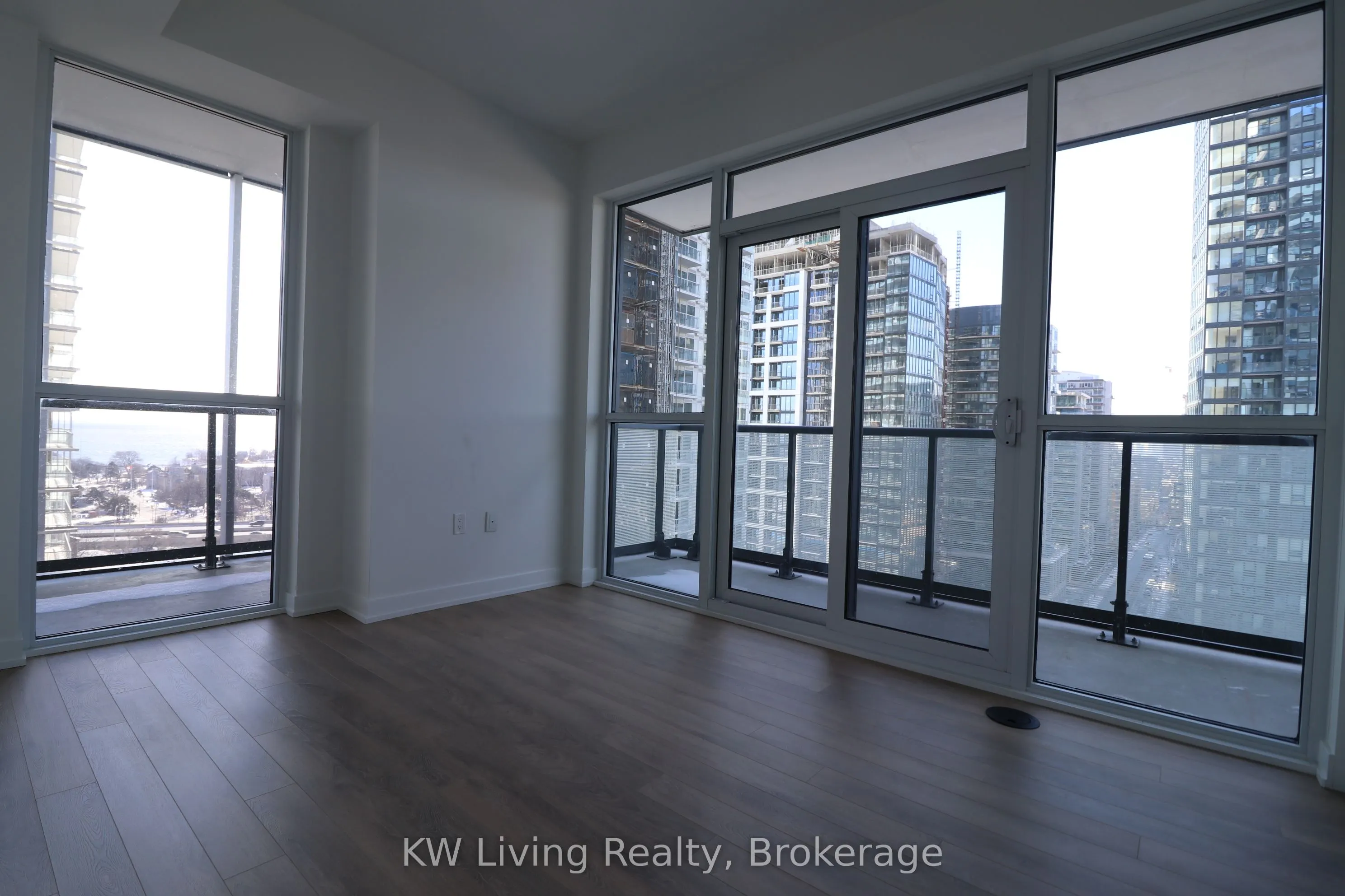 50 Ordnance Street, #1402