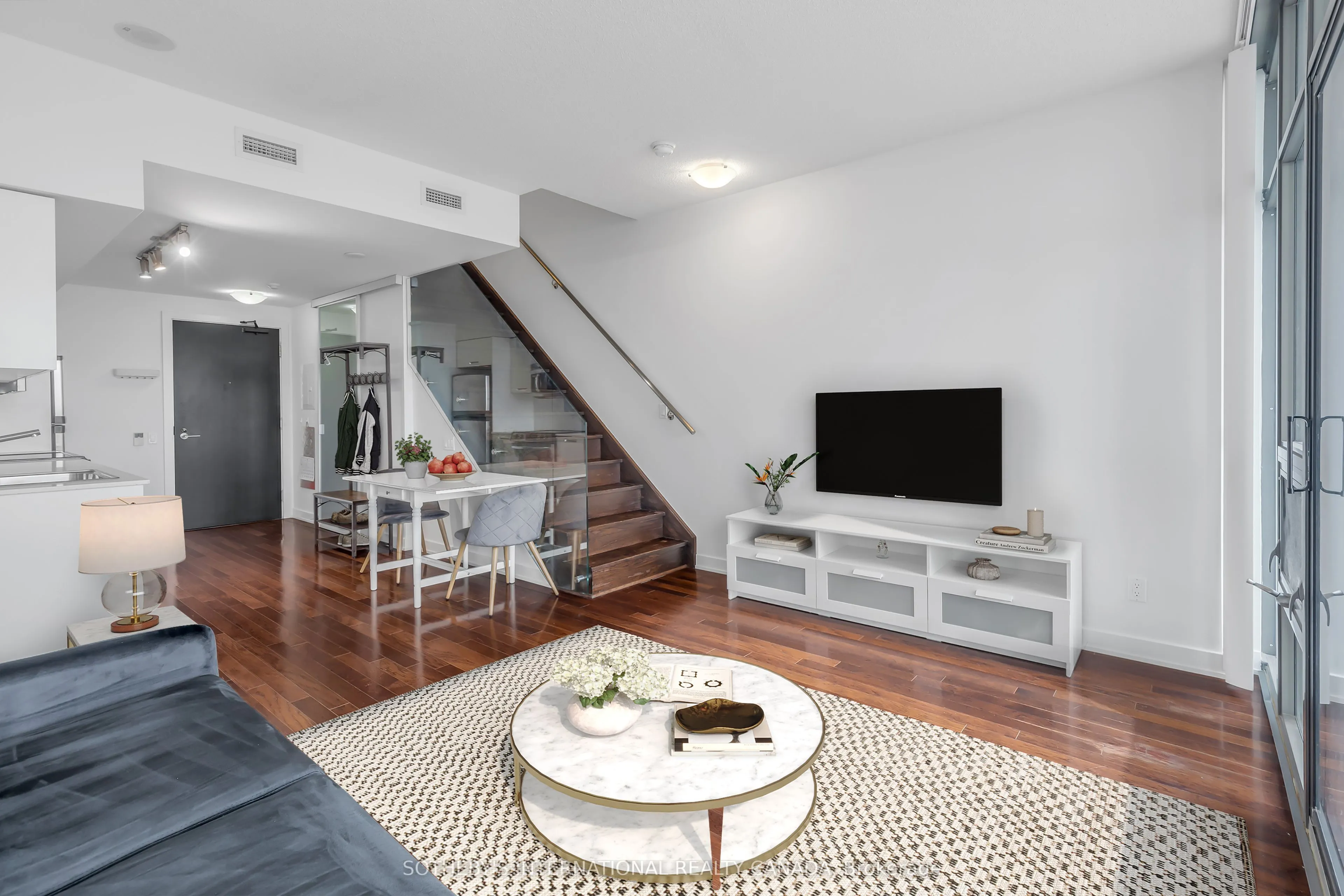 33 Charles Street E, #3807