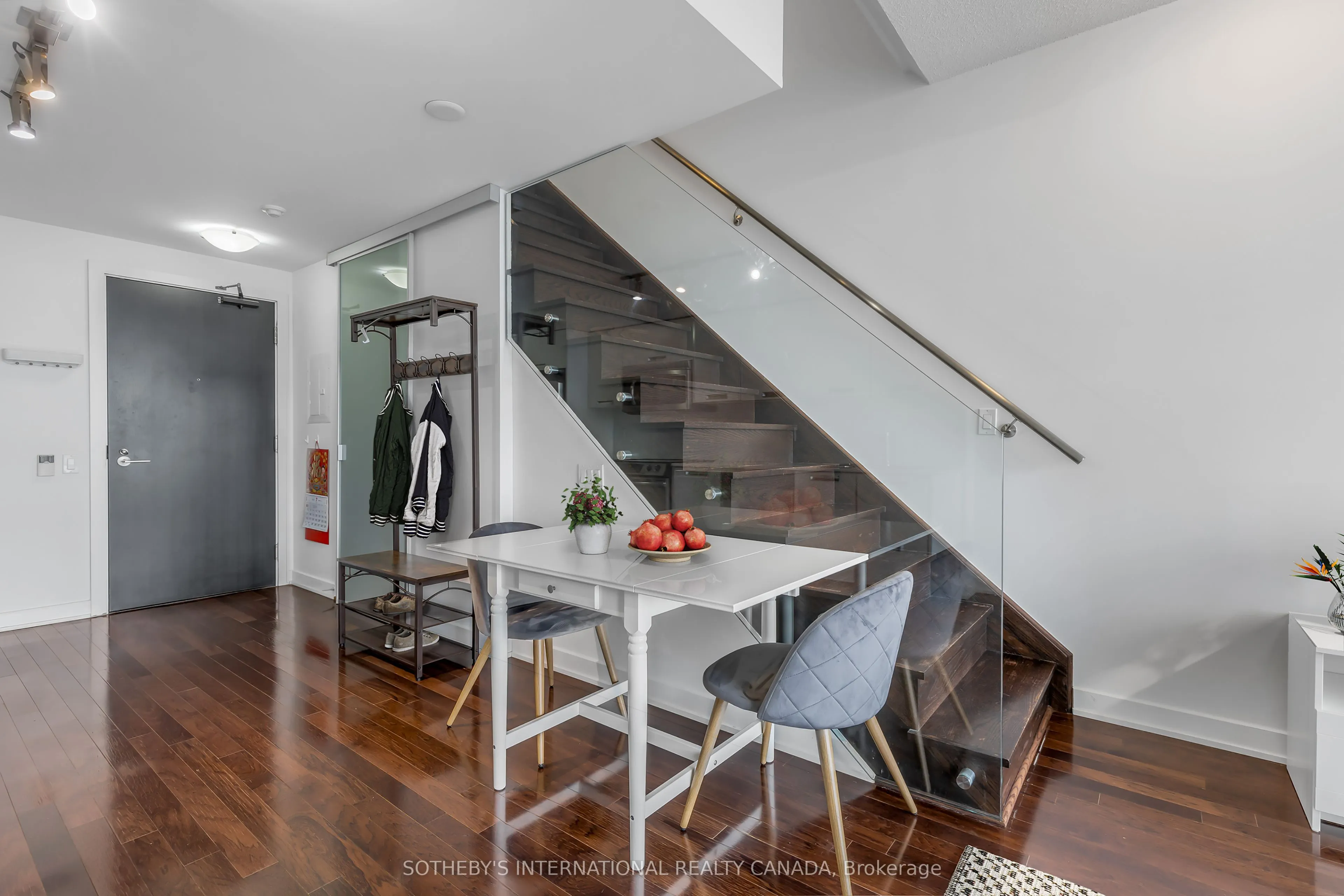 33 Charles Street E, #3807