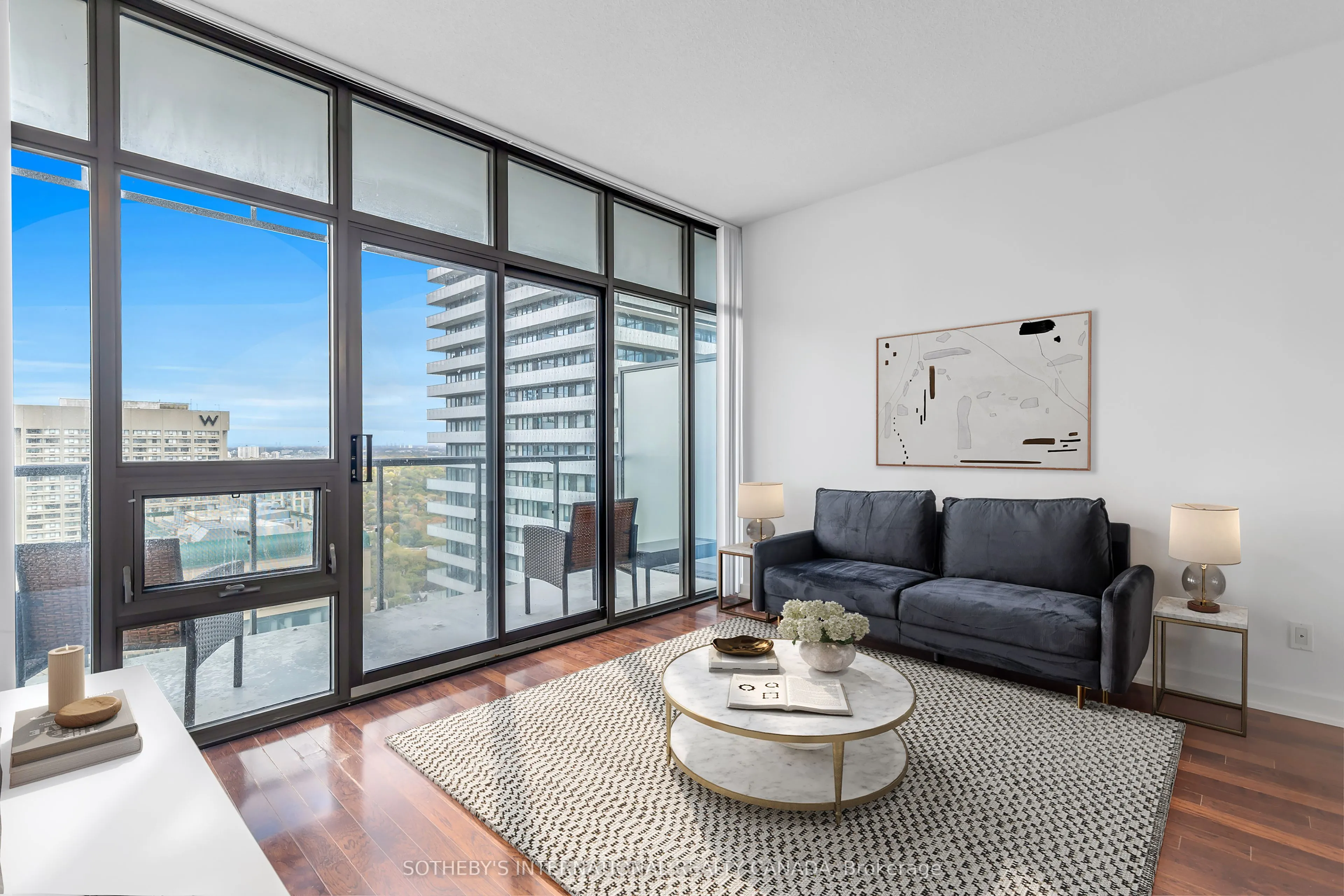 33 Charles Street E, #3807