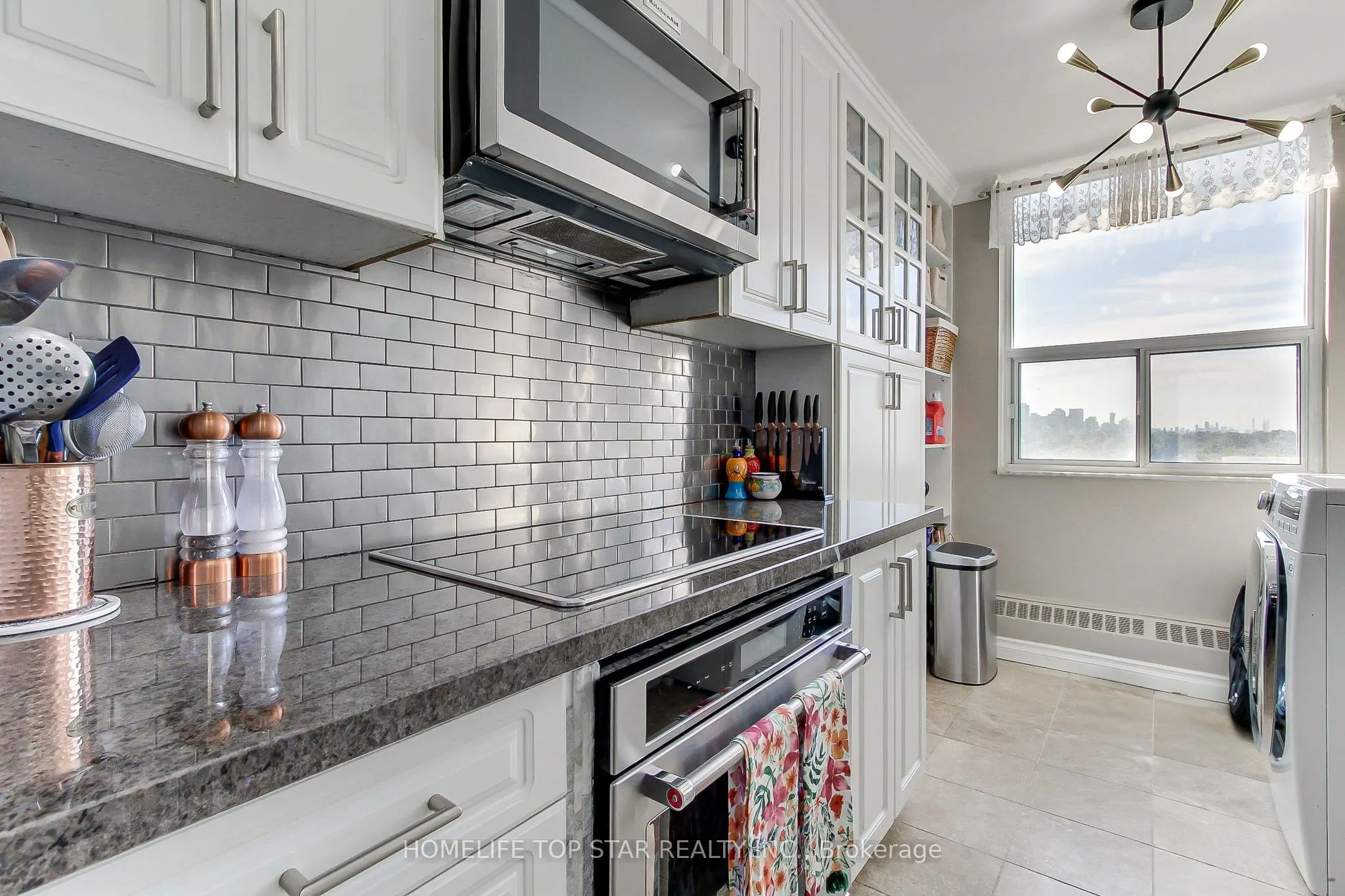 175 Hilda Ave Avenue, #703