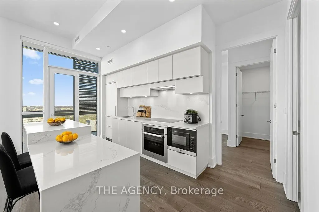 39 Roehampton Avenue, #4506