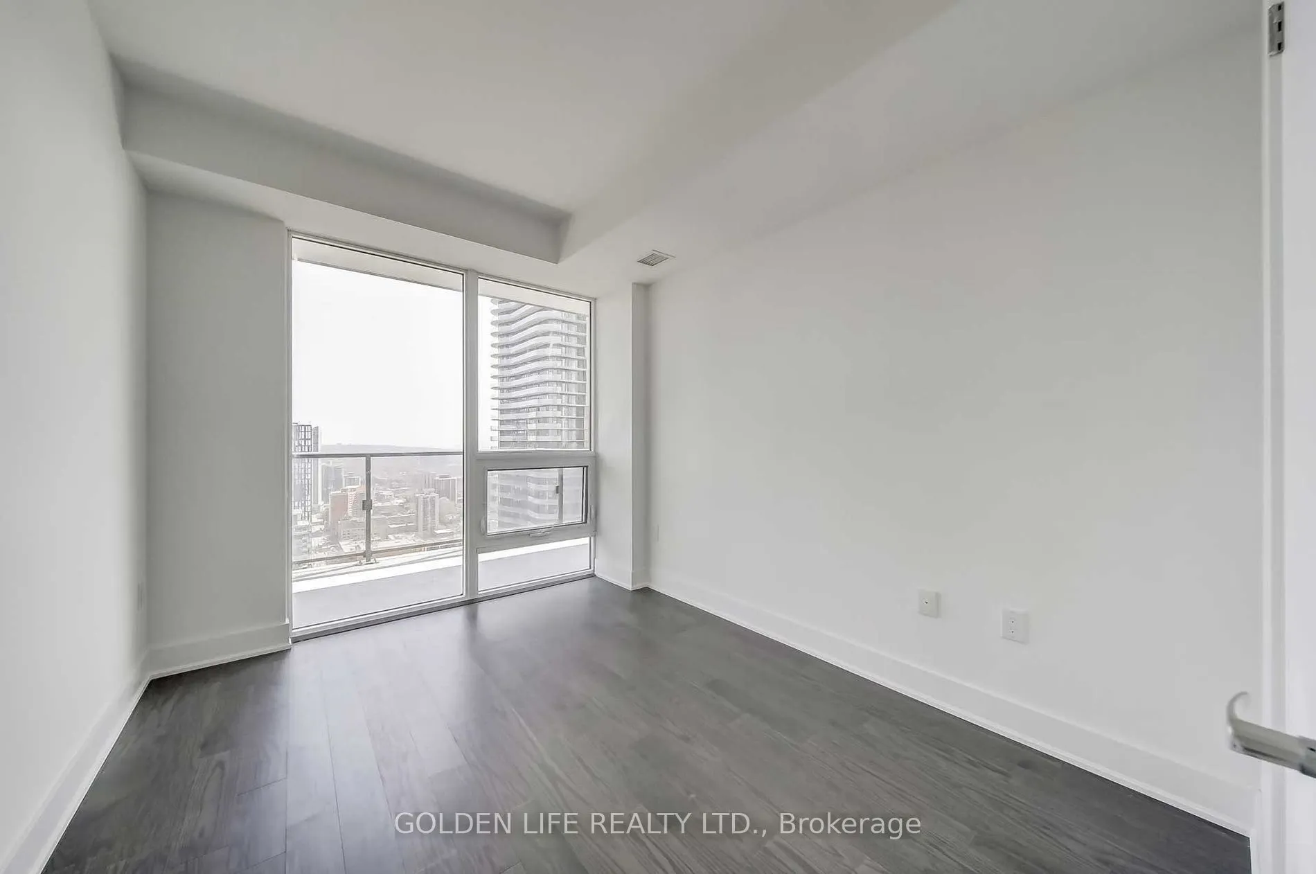 955 Bay Street, #3802