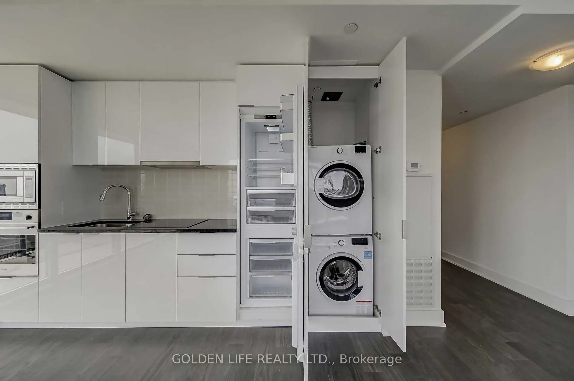 955 Bay Street, #3802