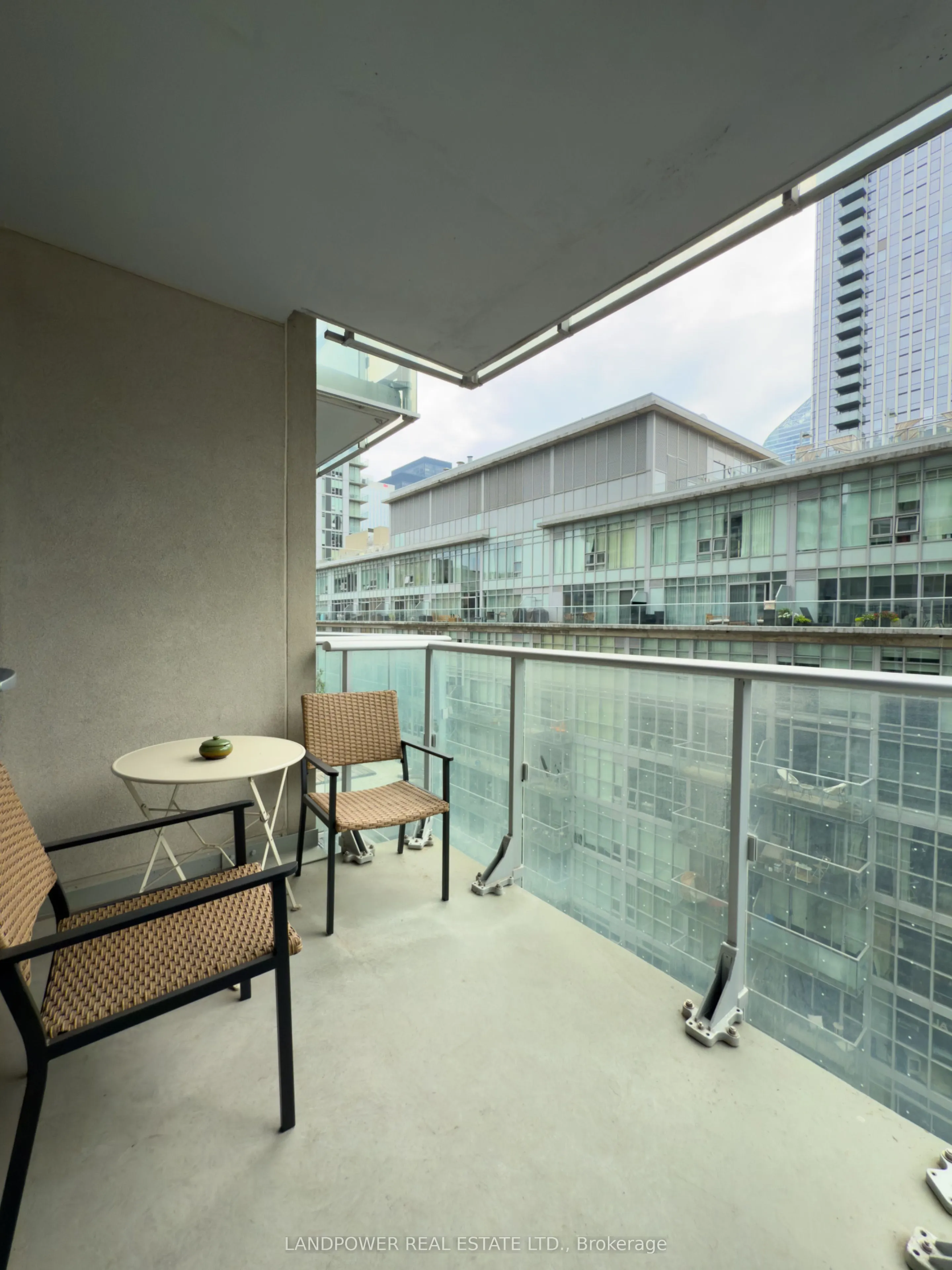 30 Nelson Street, #1205