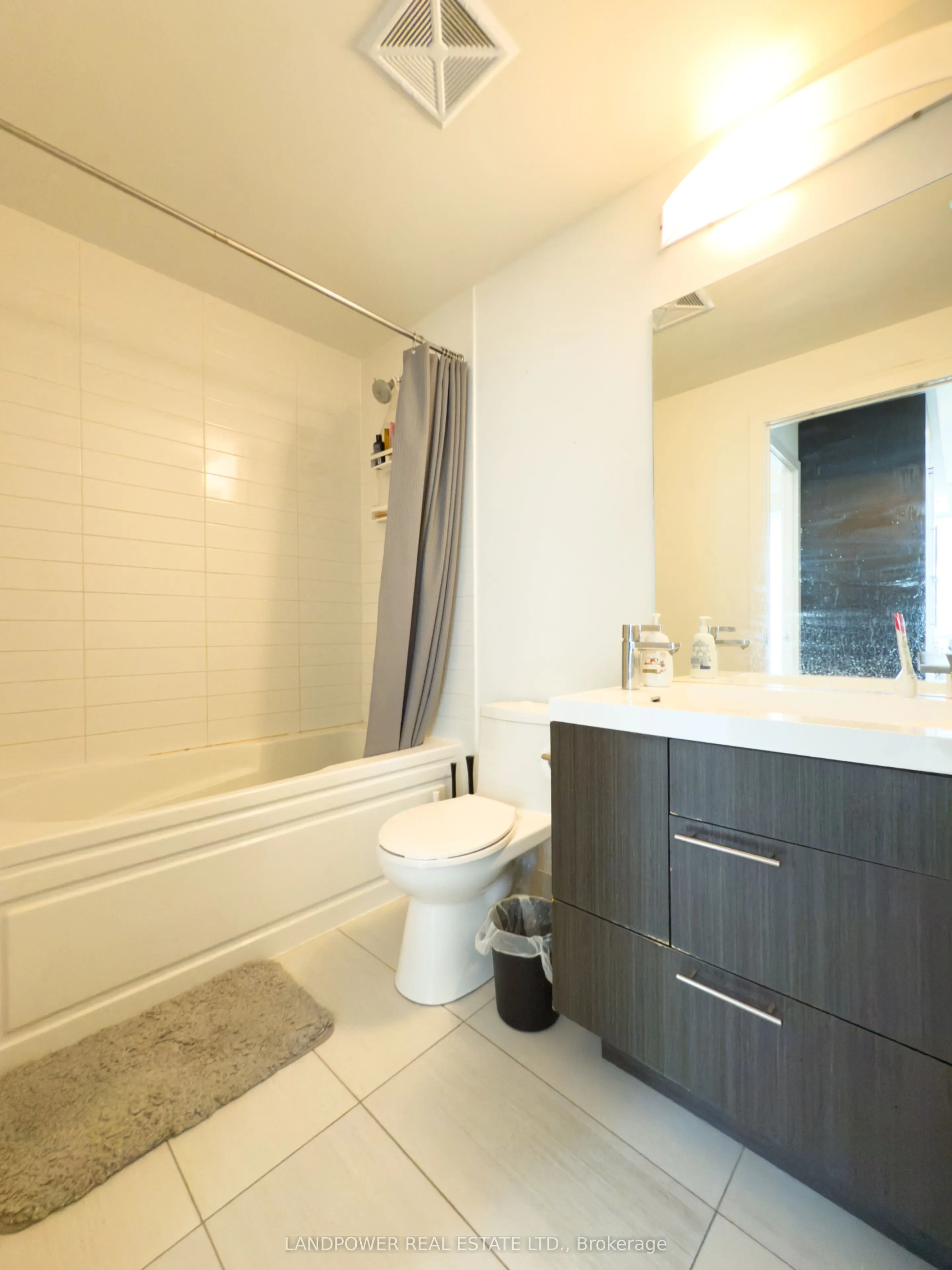 30 Nelson Street, #1205