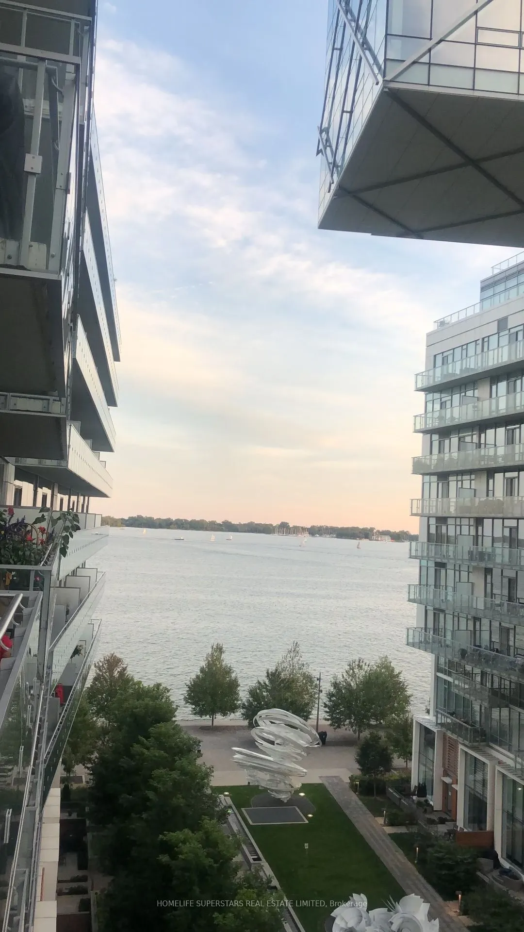 39 Queens Quay E, #705