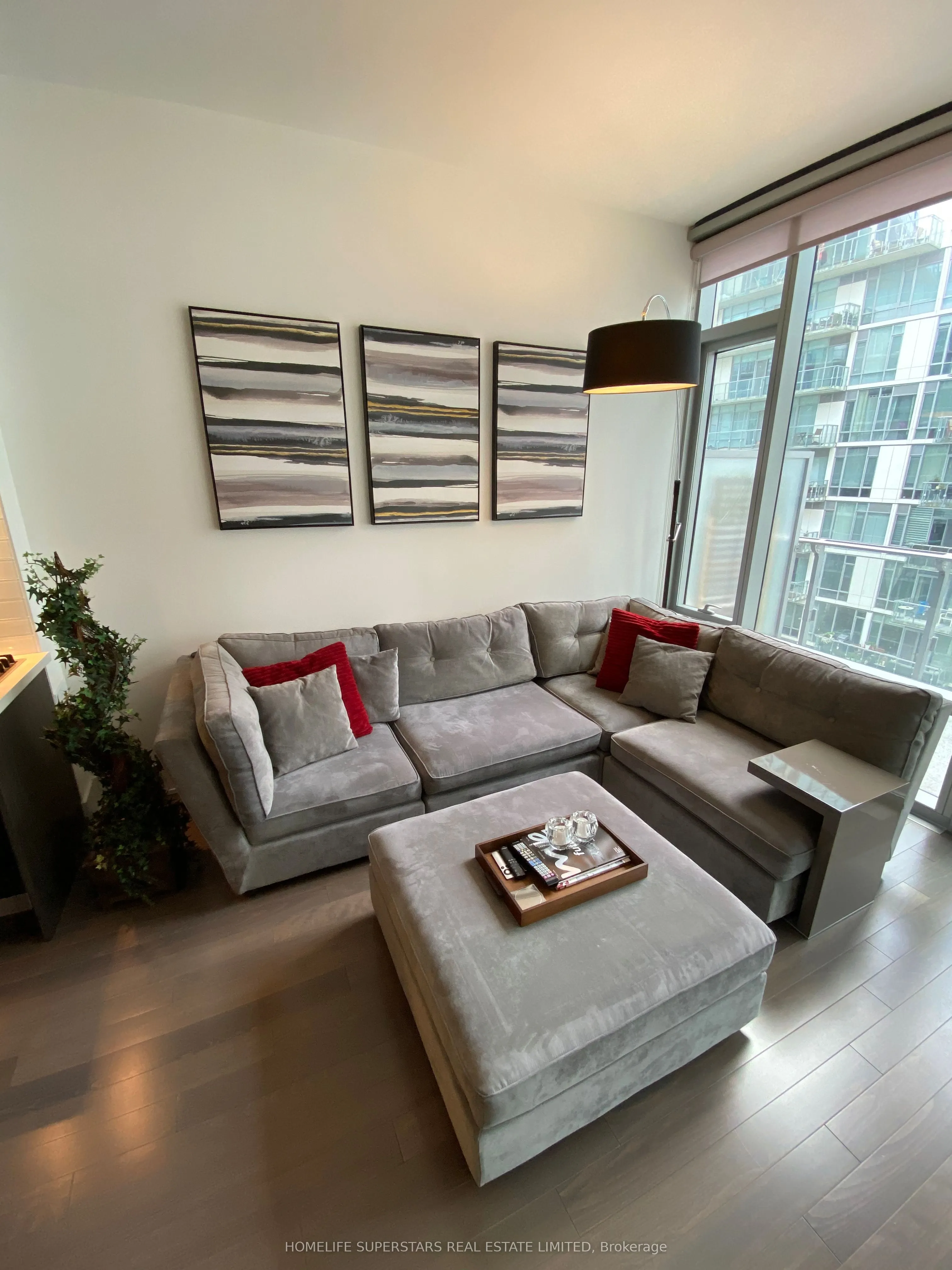 39 Queens Quay E, #705