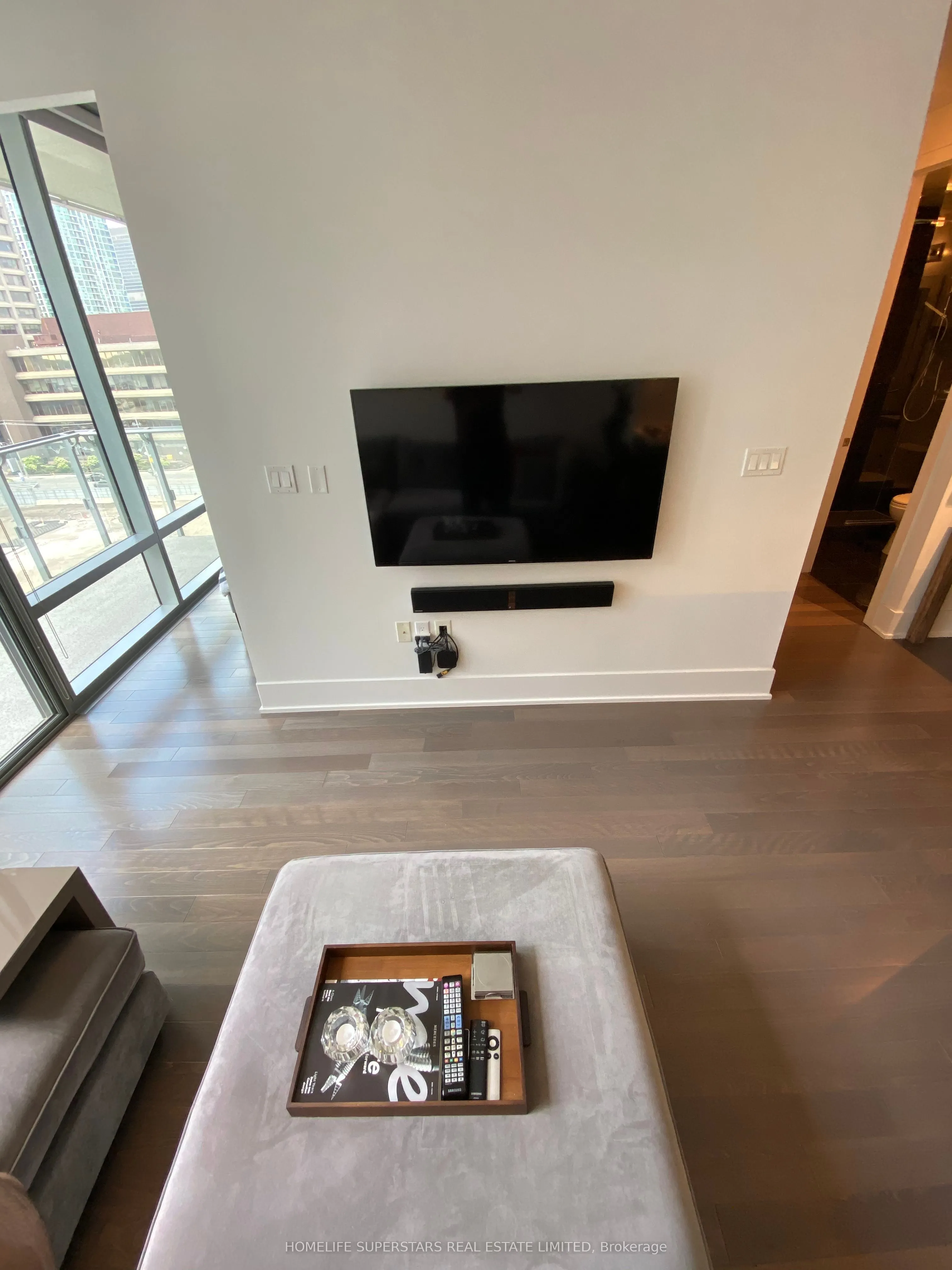 39 Queens Quay E, #705