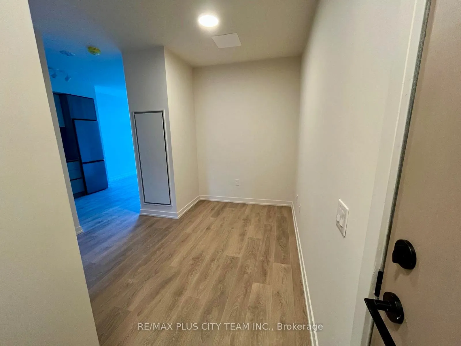 181 Sterling Road, #202