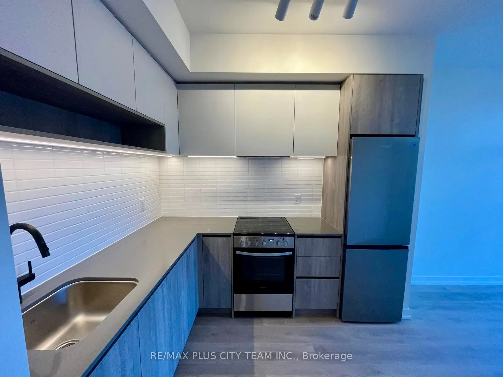 181 Sterling Road, #202