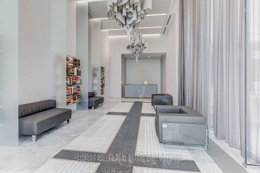 8 Hillsdale Avenue E, #827