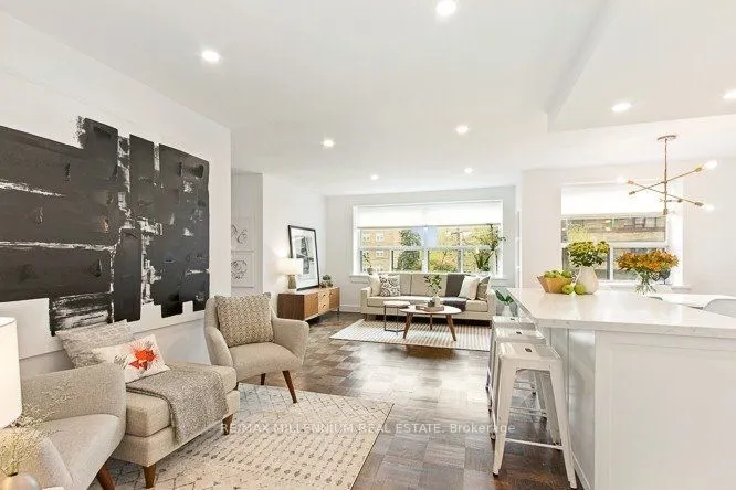 2 Ridelle Avenue, #103