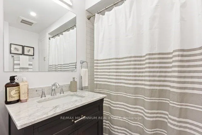 2 Ridelle Avenue, #103
