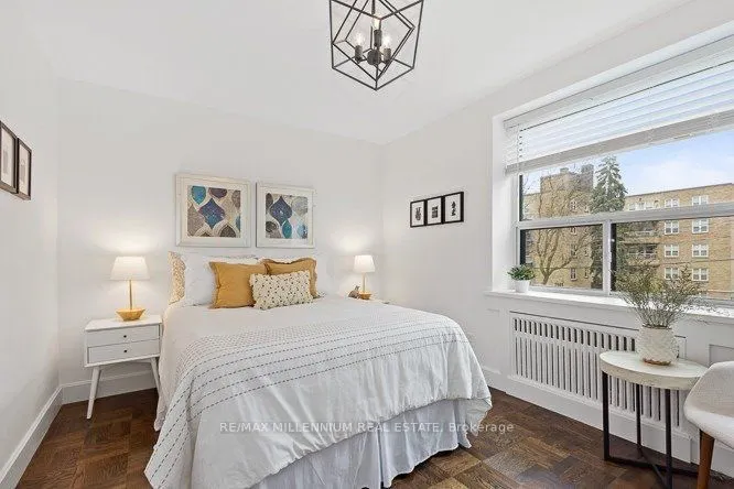2 Ridelle Avenue, #103
