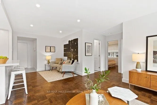 2 Ridelle Avenue, #103