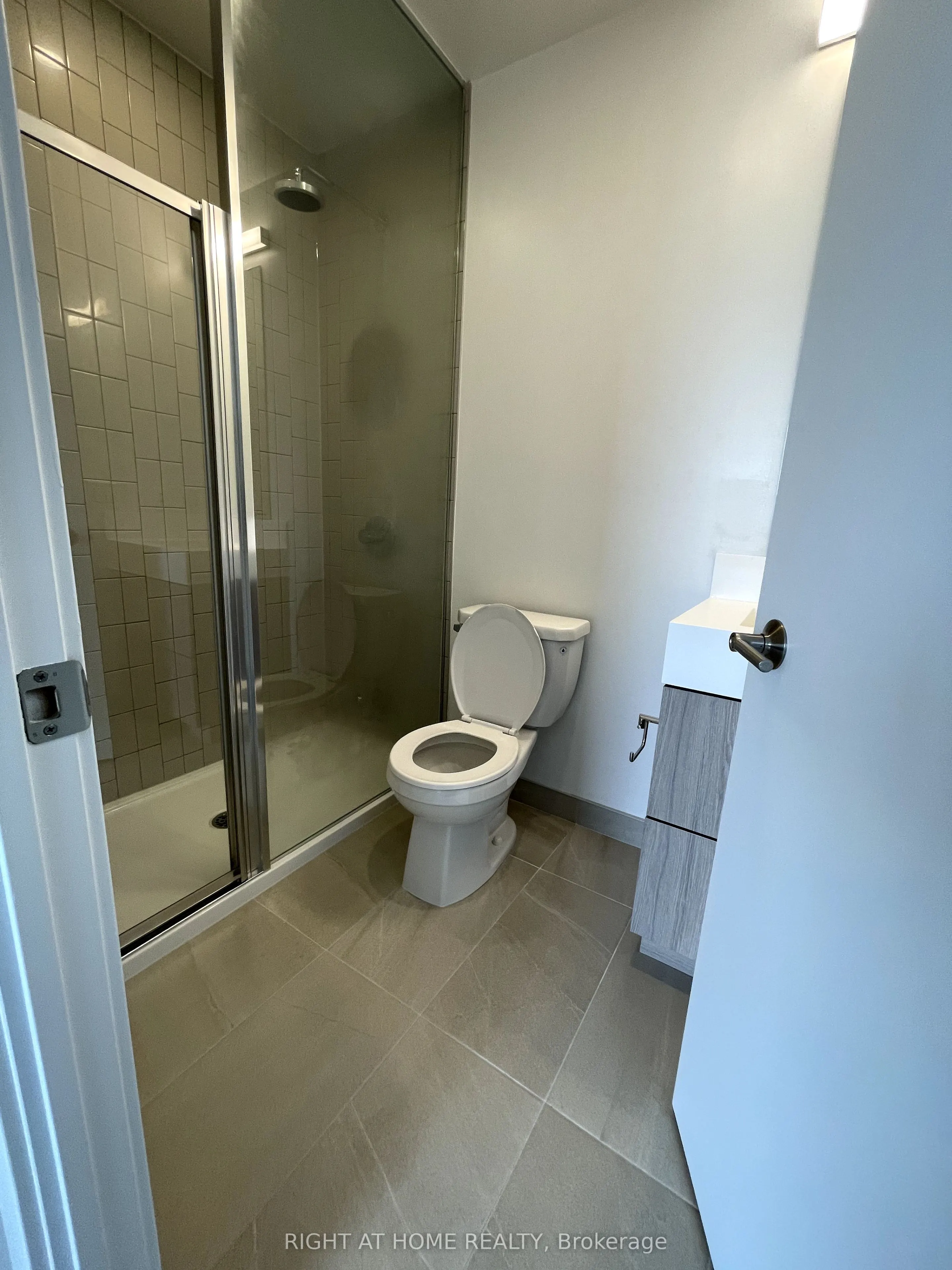 130 River Street, #2902
