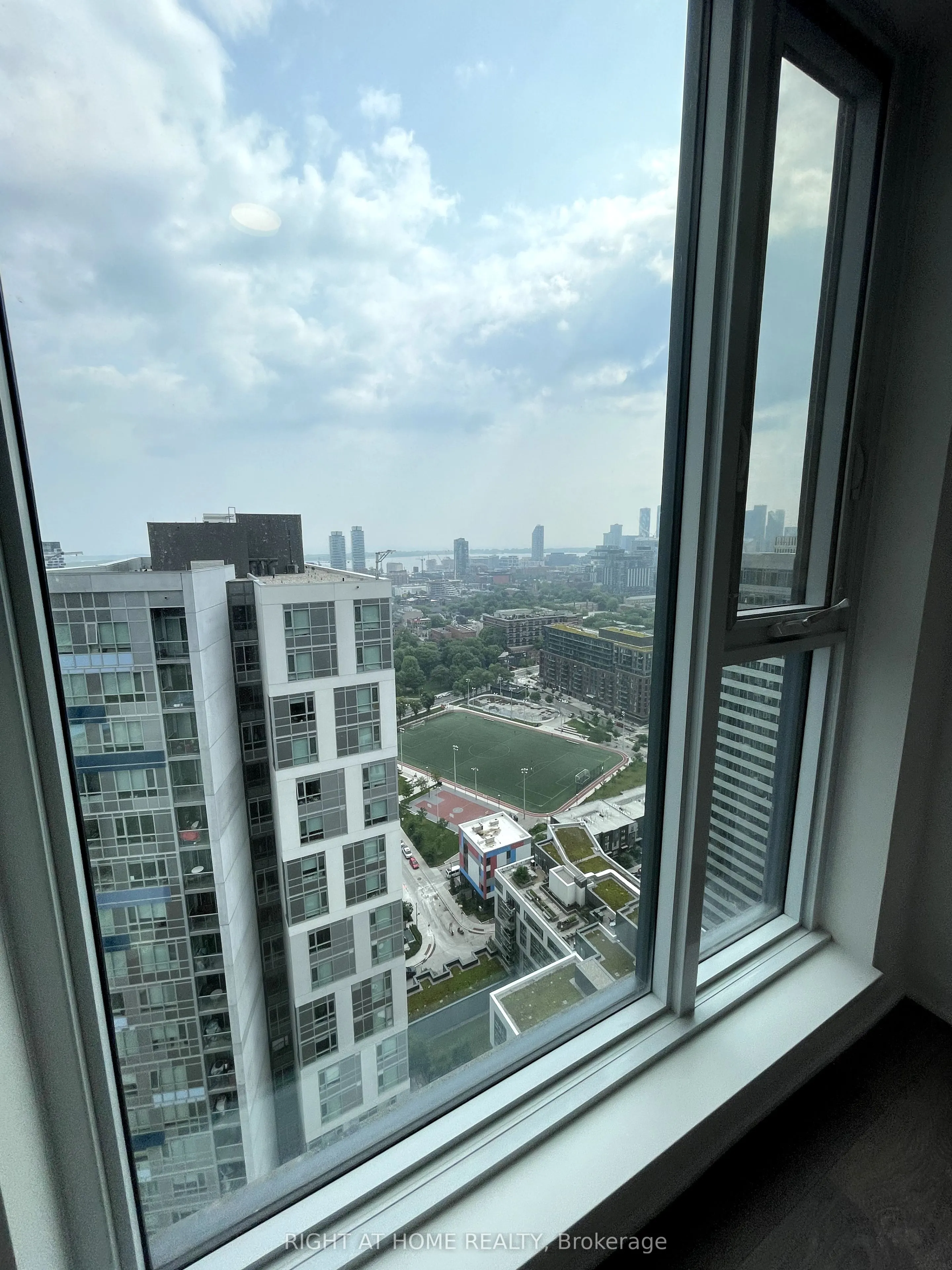 130 River Street, #2902