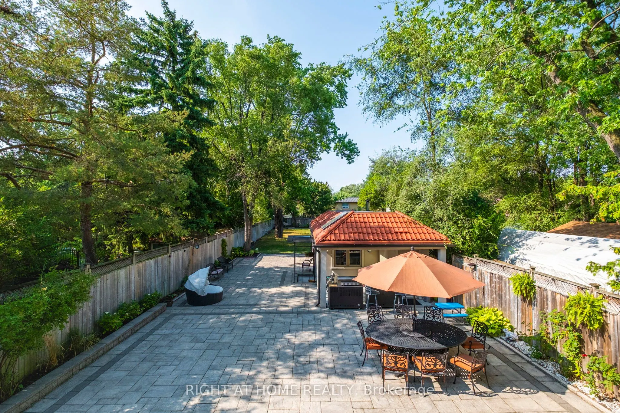 316 Churchill Avenue