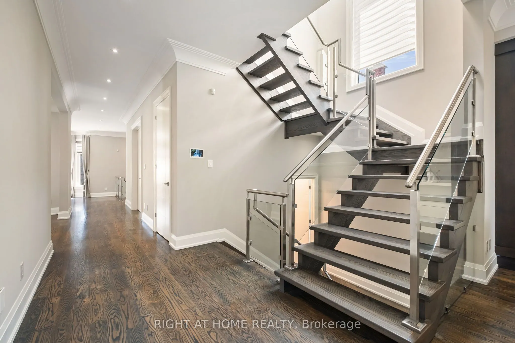 316 Churchill Avenue