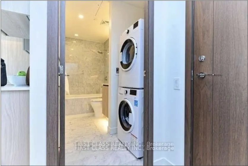 17 Bathurst Street, #4103