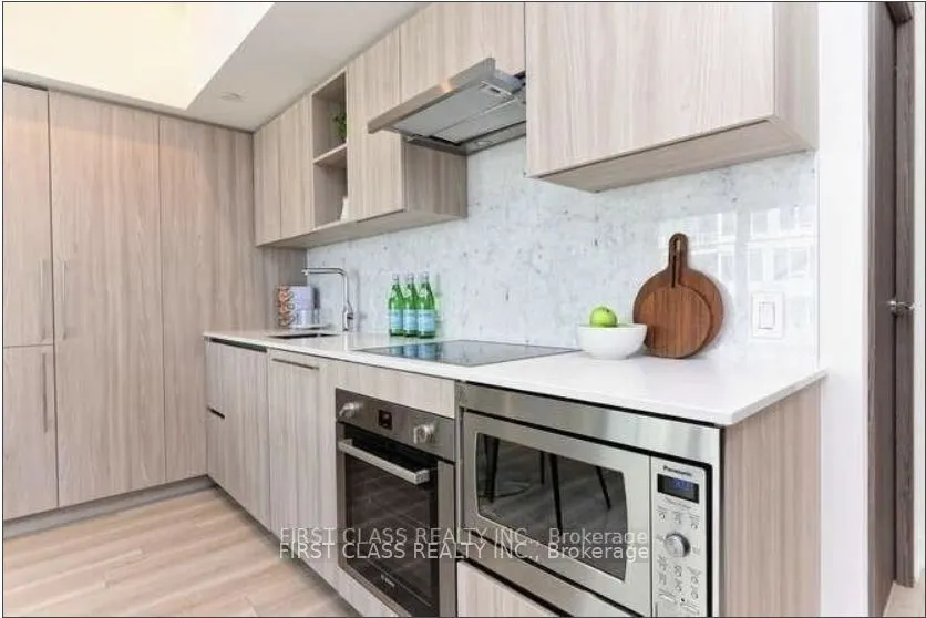 17 Bathurst Street, #4103