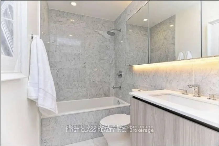 17 Bathurst Street, #4103