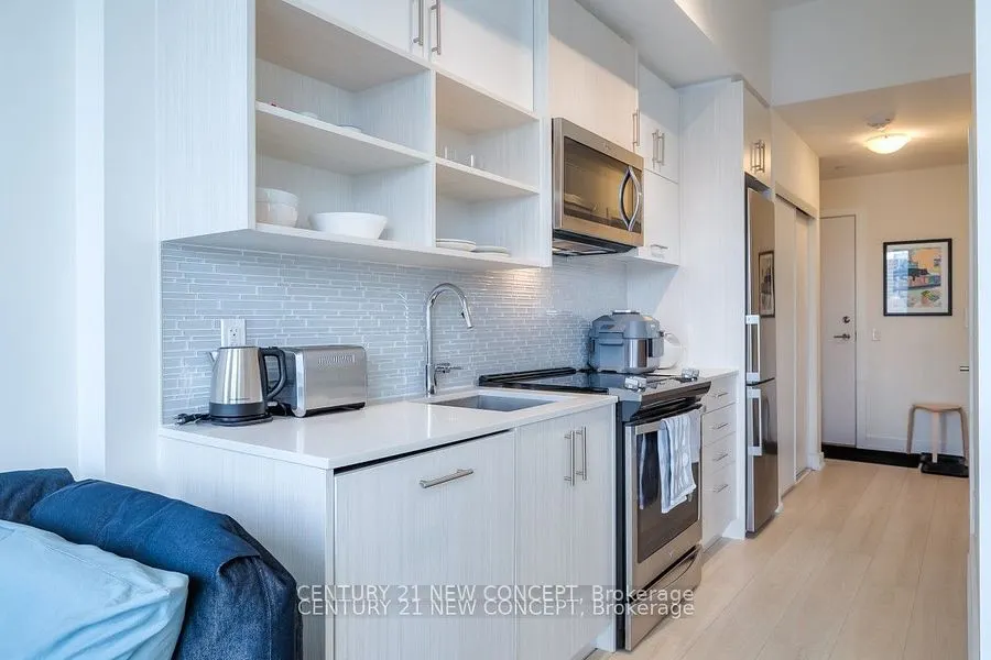 128 Fairview Mall Drive, #402