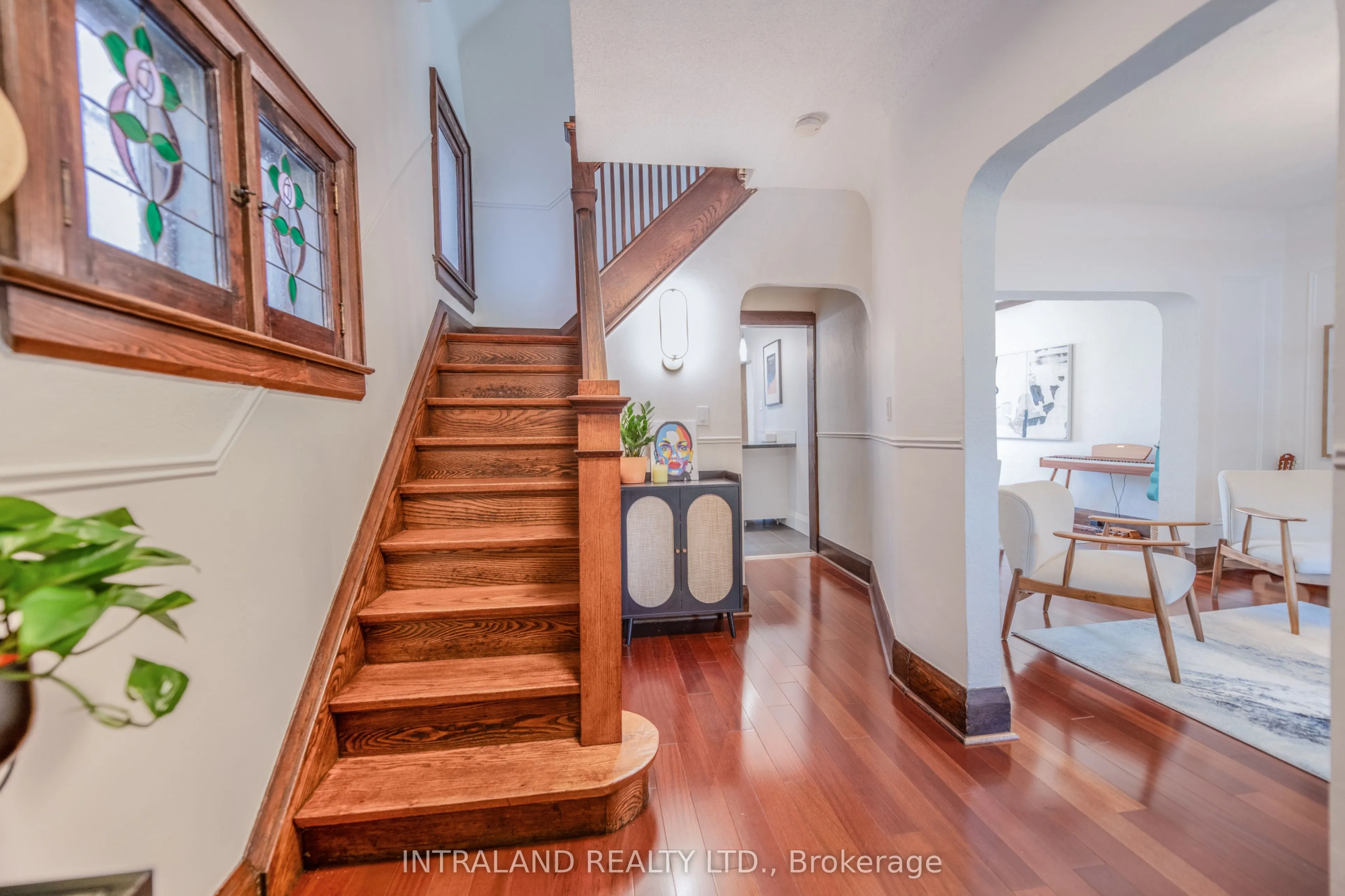 98 Atlas Avenue