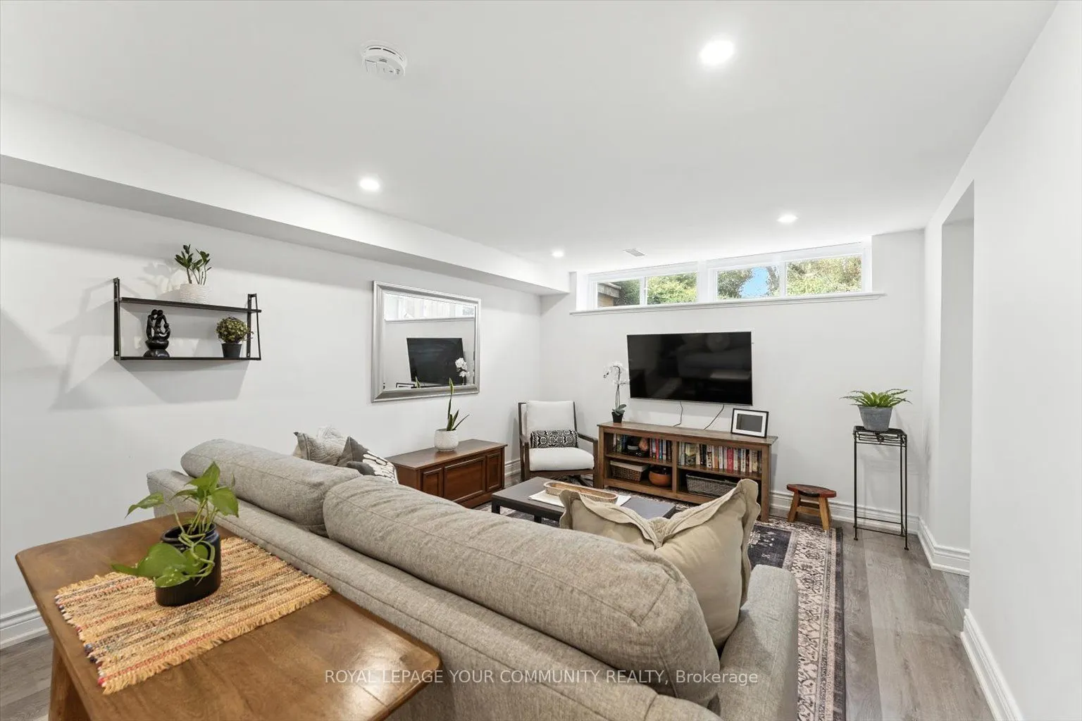 33 Murellen Crescent