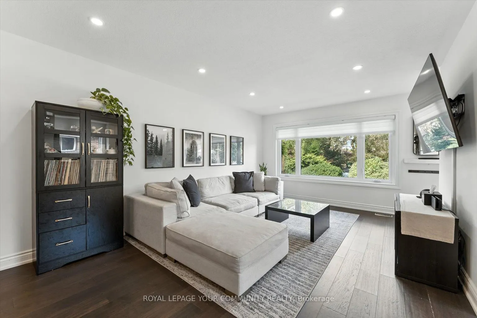 33 Murellen Crescent
