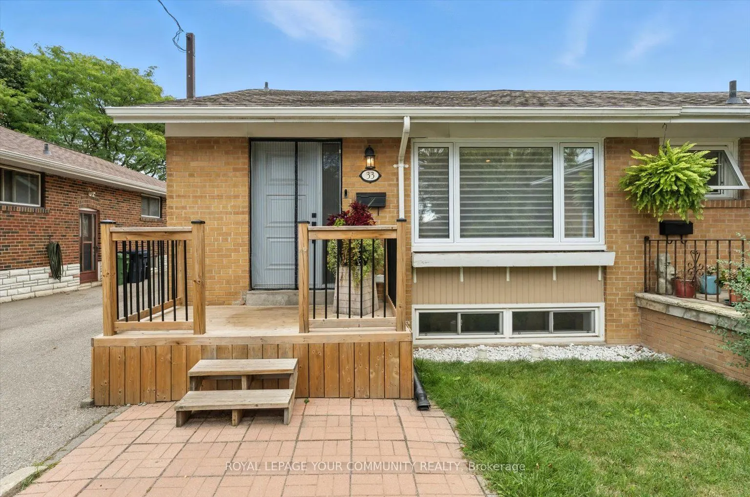33 Murellen Crescent