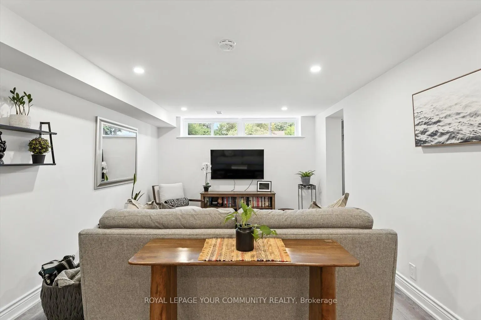 33 Murellen Crescent