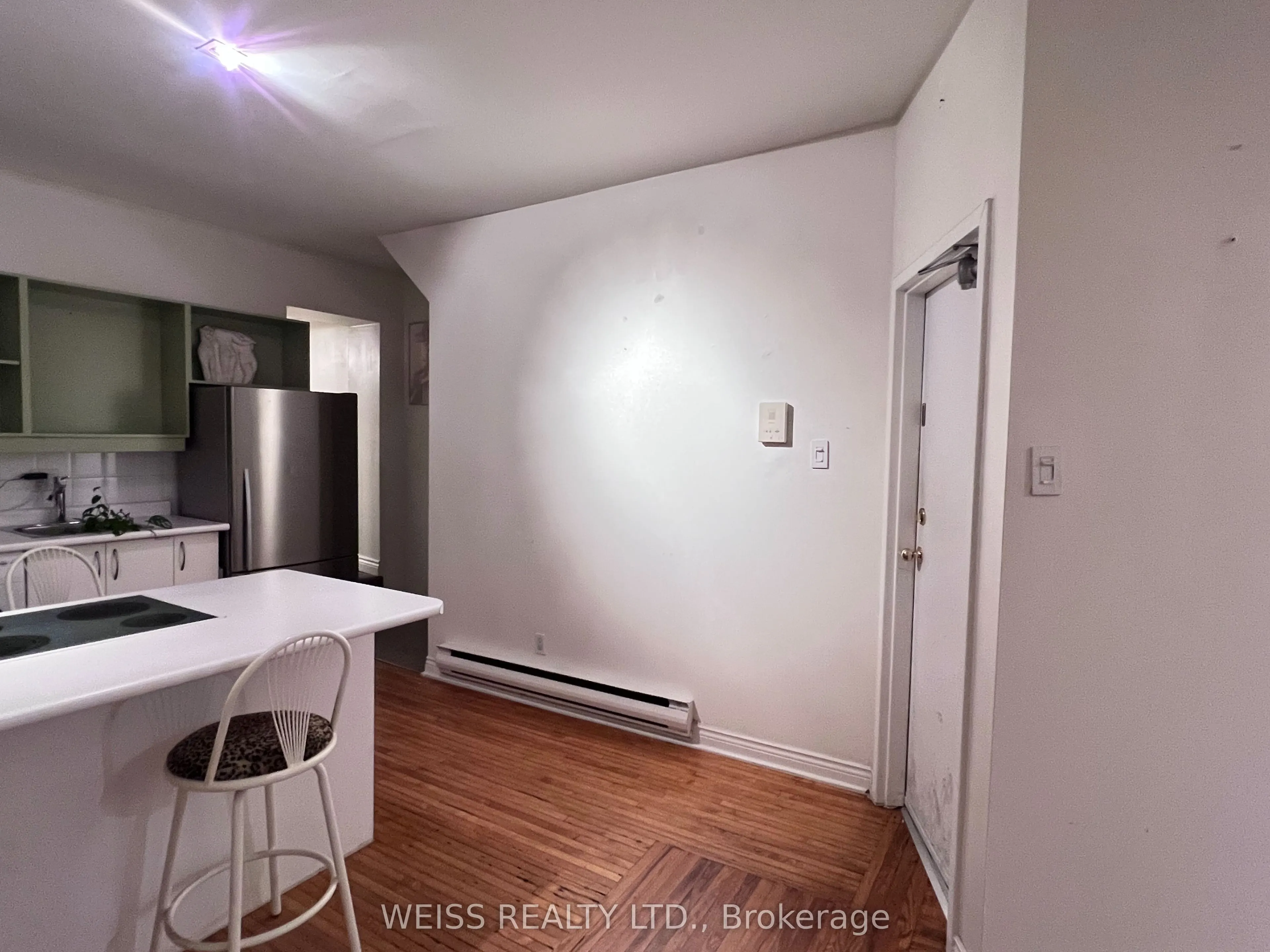 1114 Queen Street W