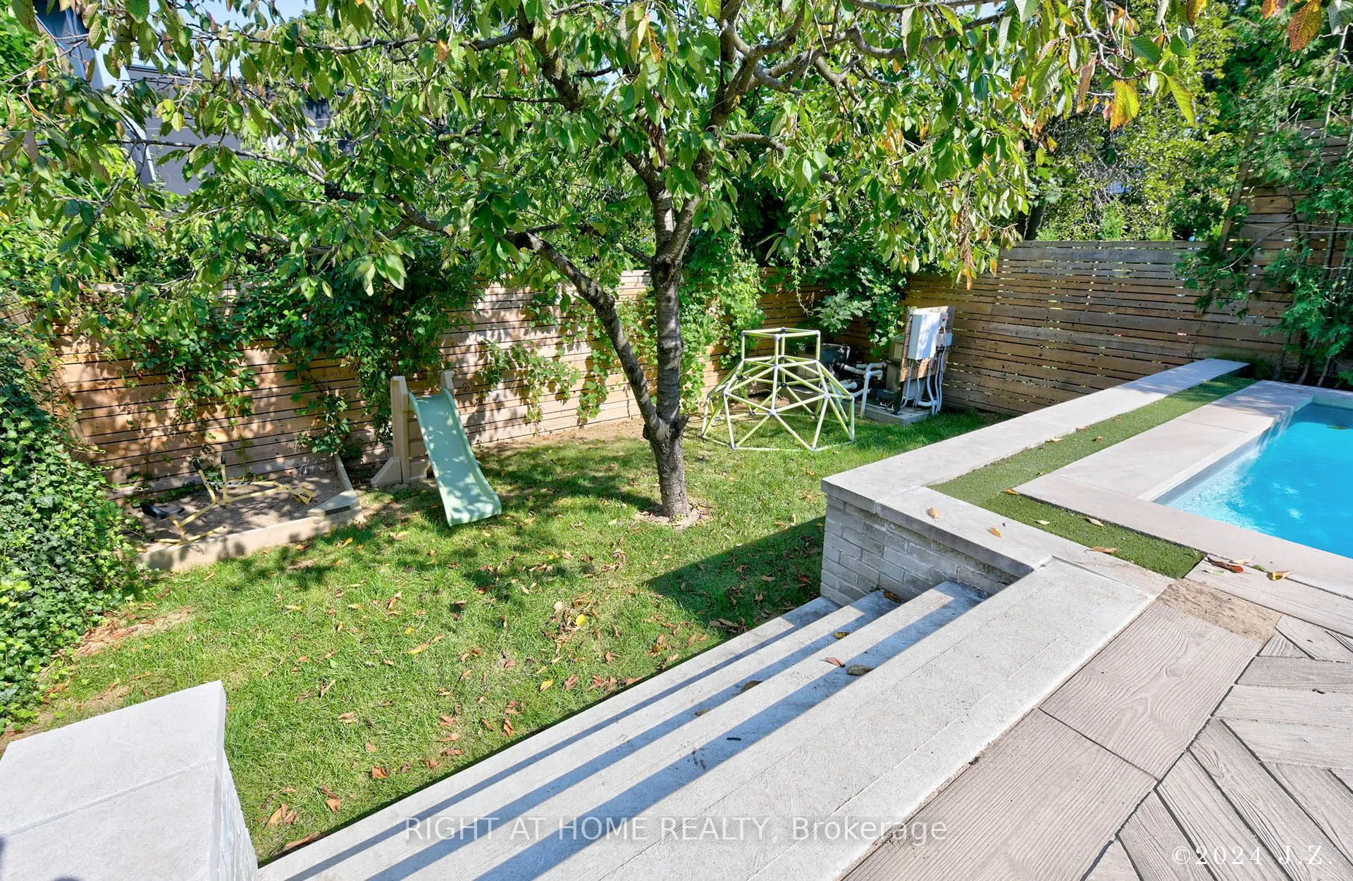 521 Atlas Avenue