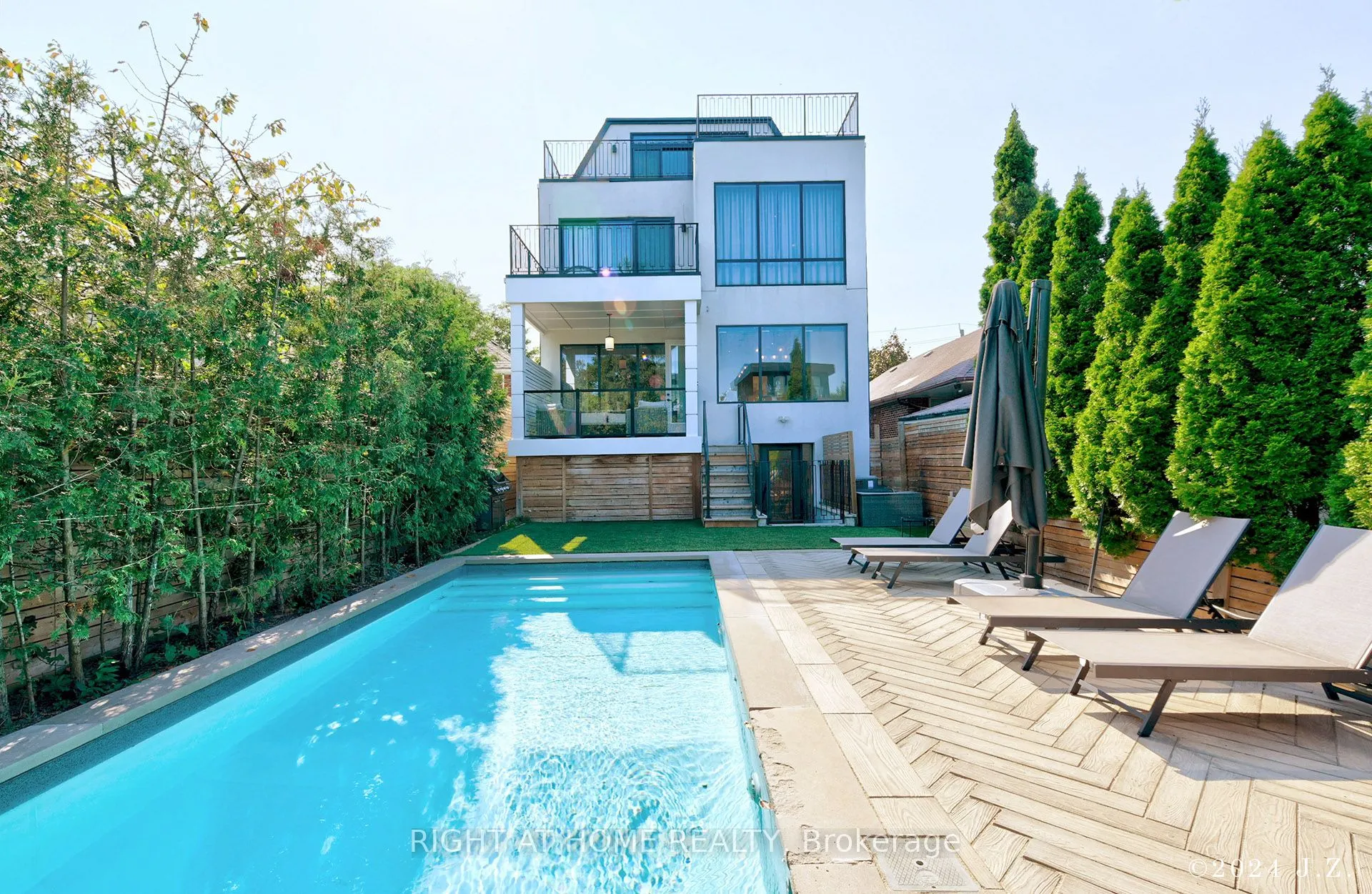 521 Atlas Avenue