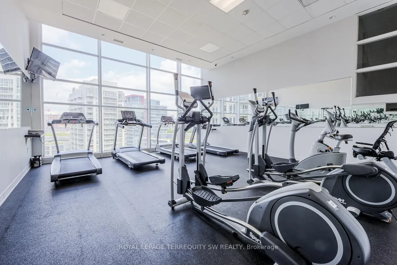 628 Fleet Street, #2806