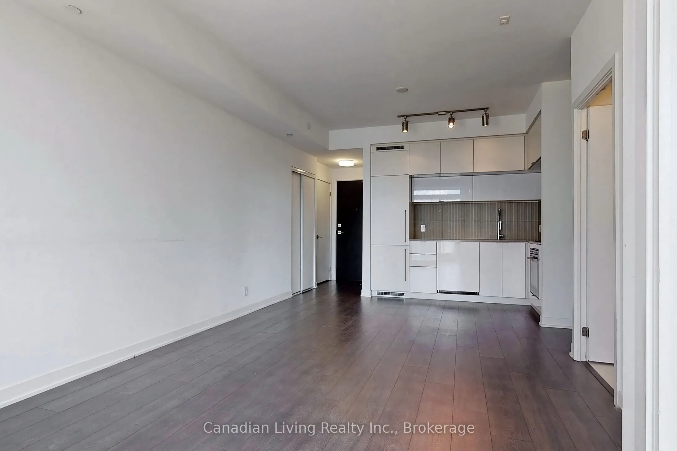 28 Avondale Avenue, #907