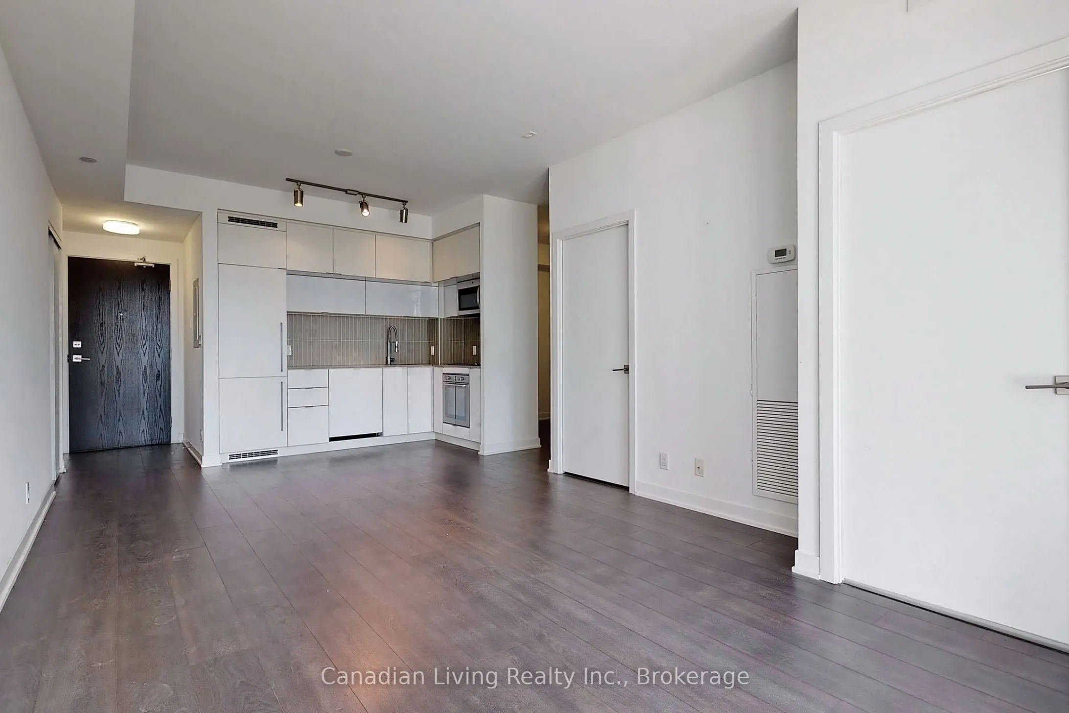 28 Avondale Avenue, #907