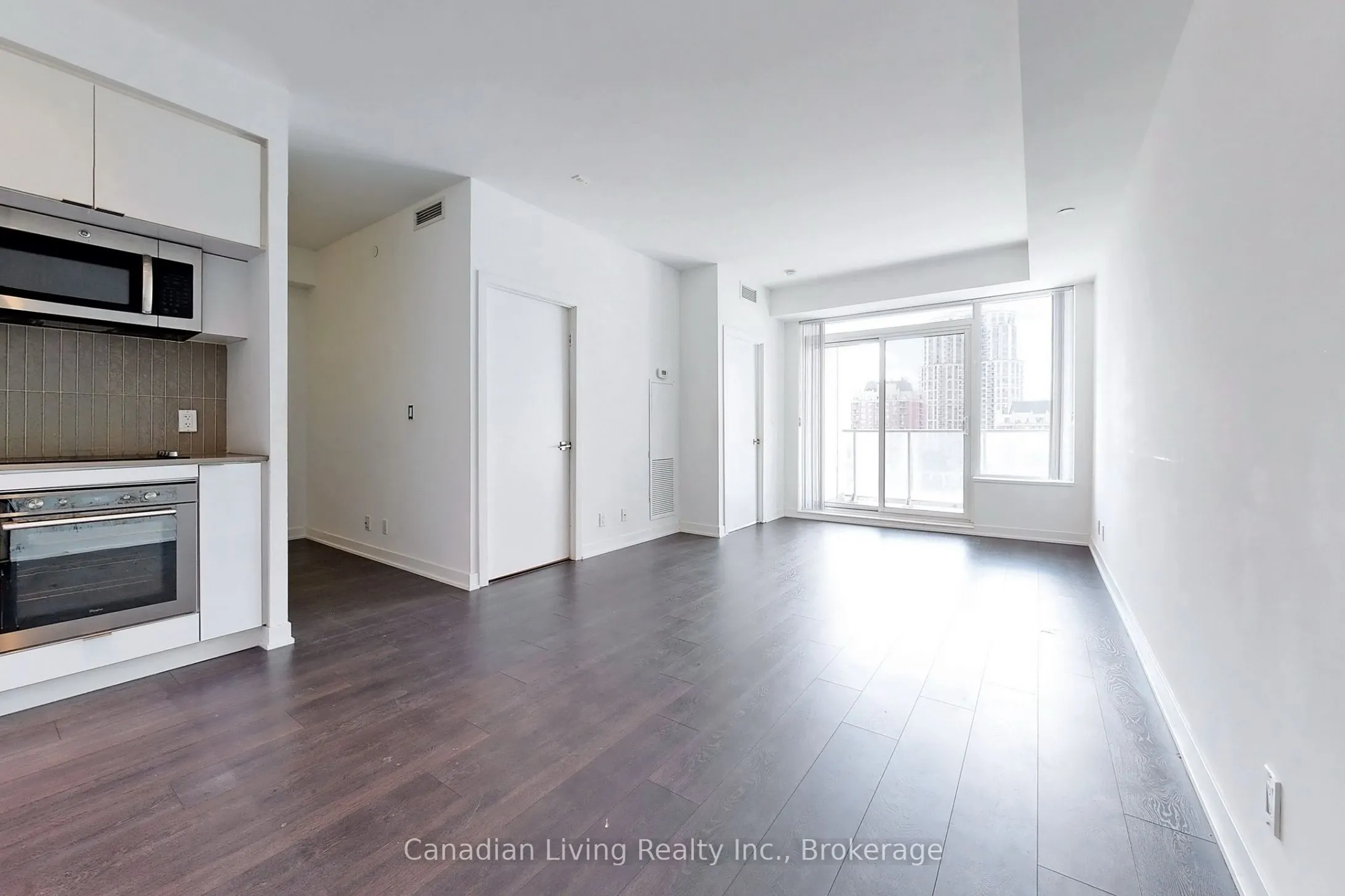 28 Avondale Avenue, #907