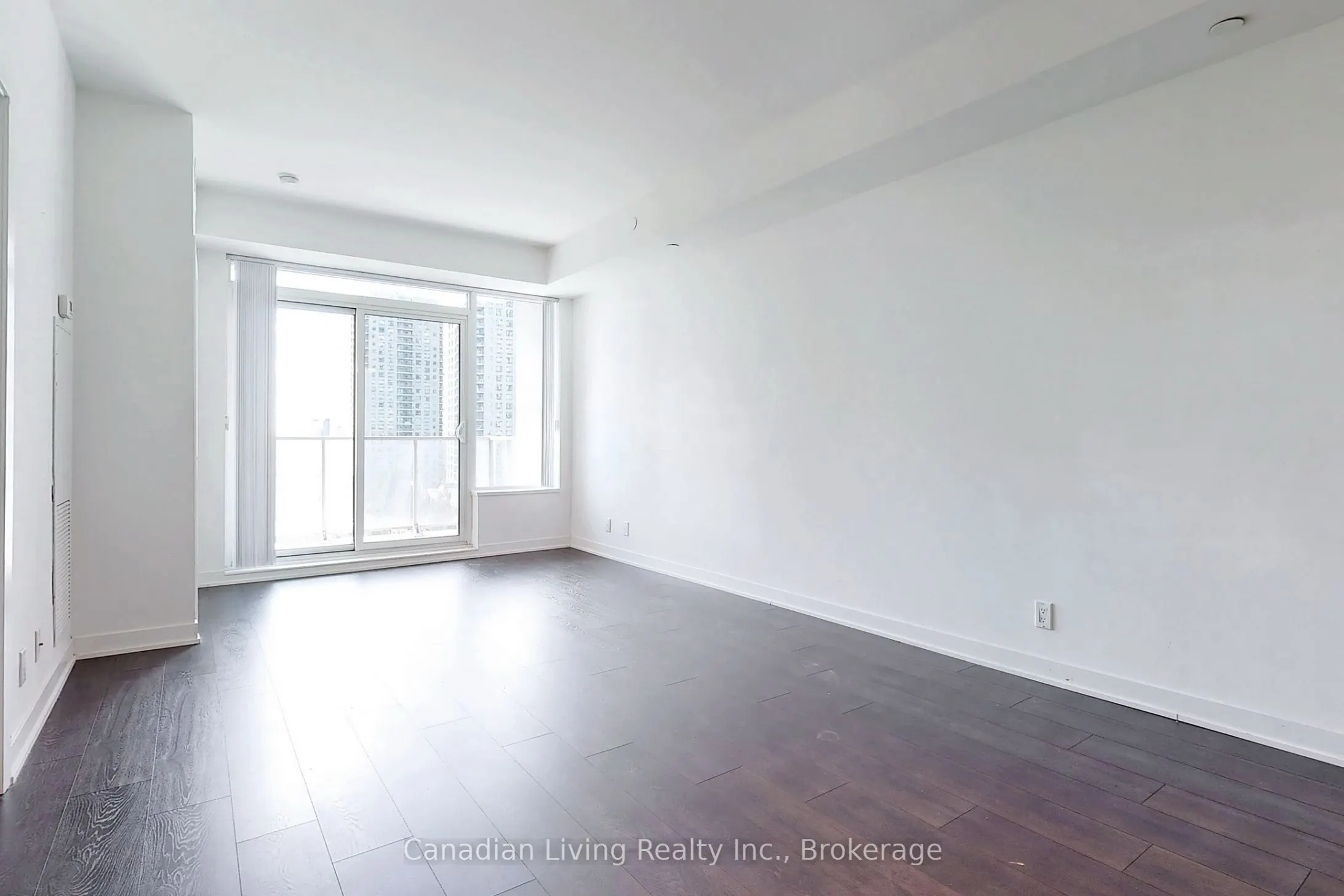 28 Avondale Avenue, #907