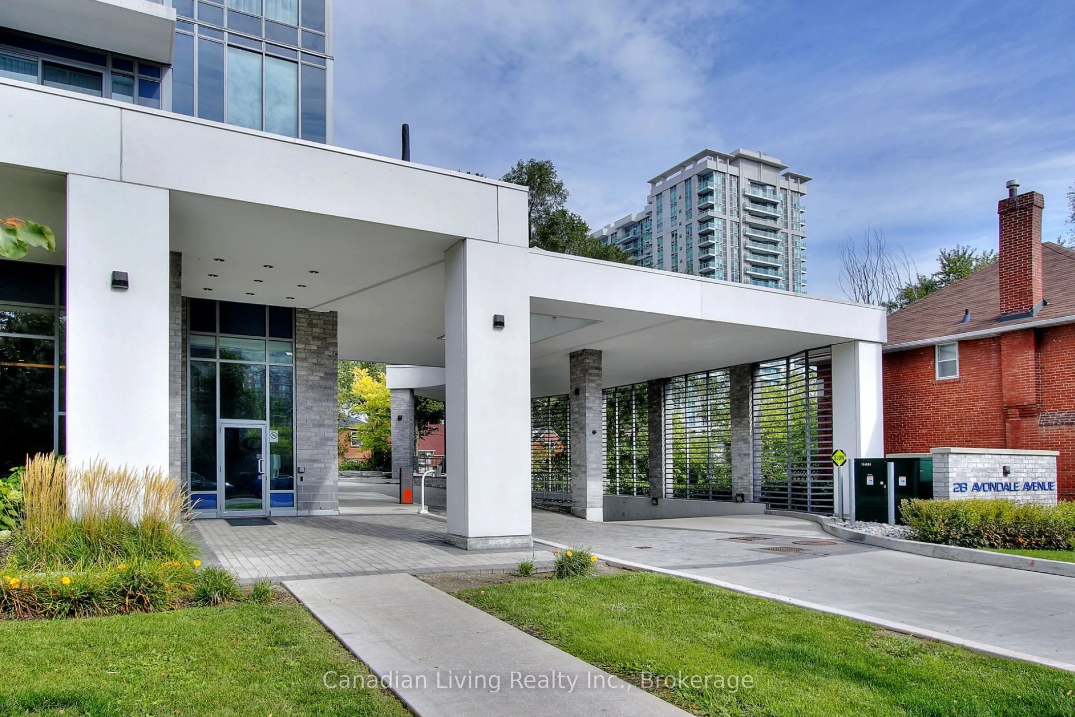 28 Avondale Avenue, #907