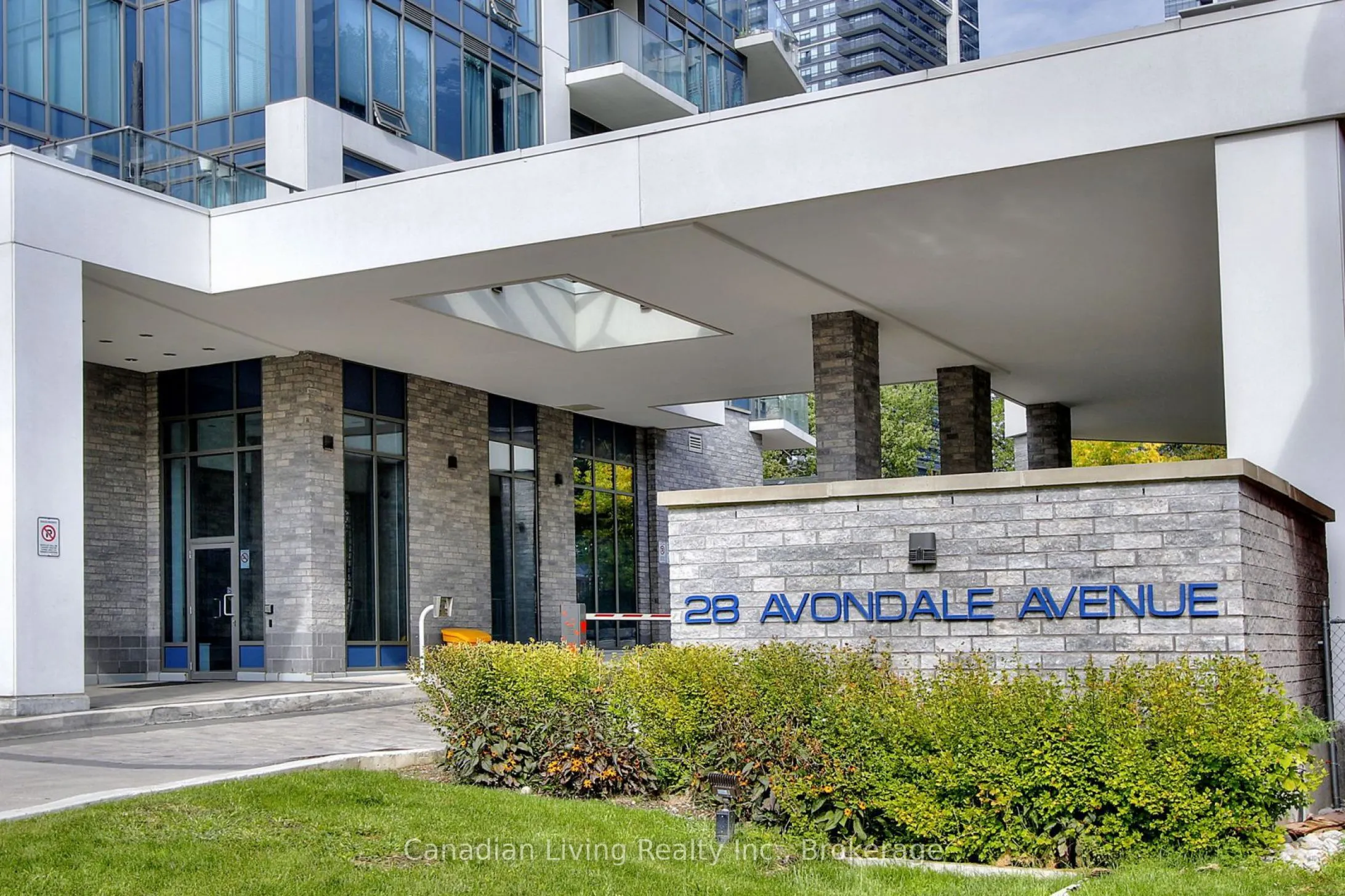 28 Avondale Avenue, #907