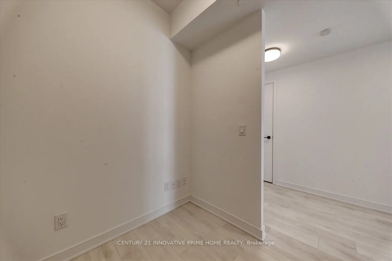 35 Rolling Mills Road E, ##N606