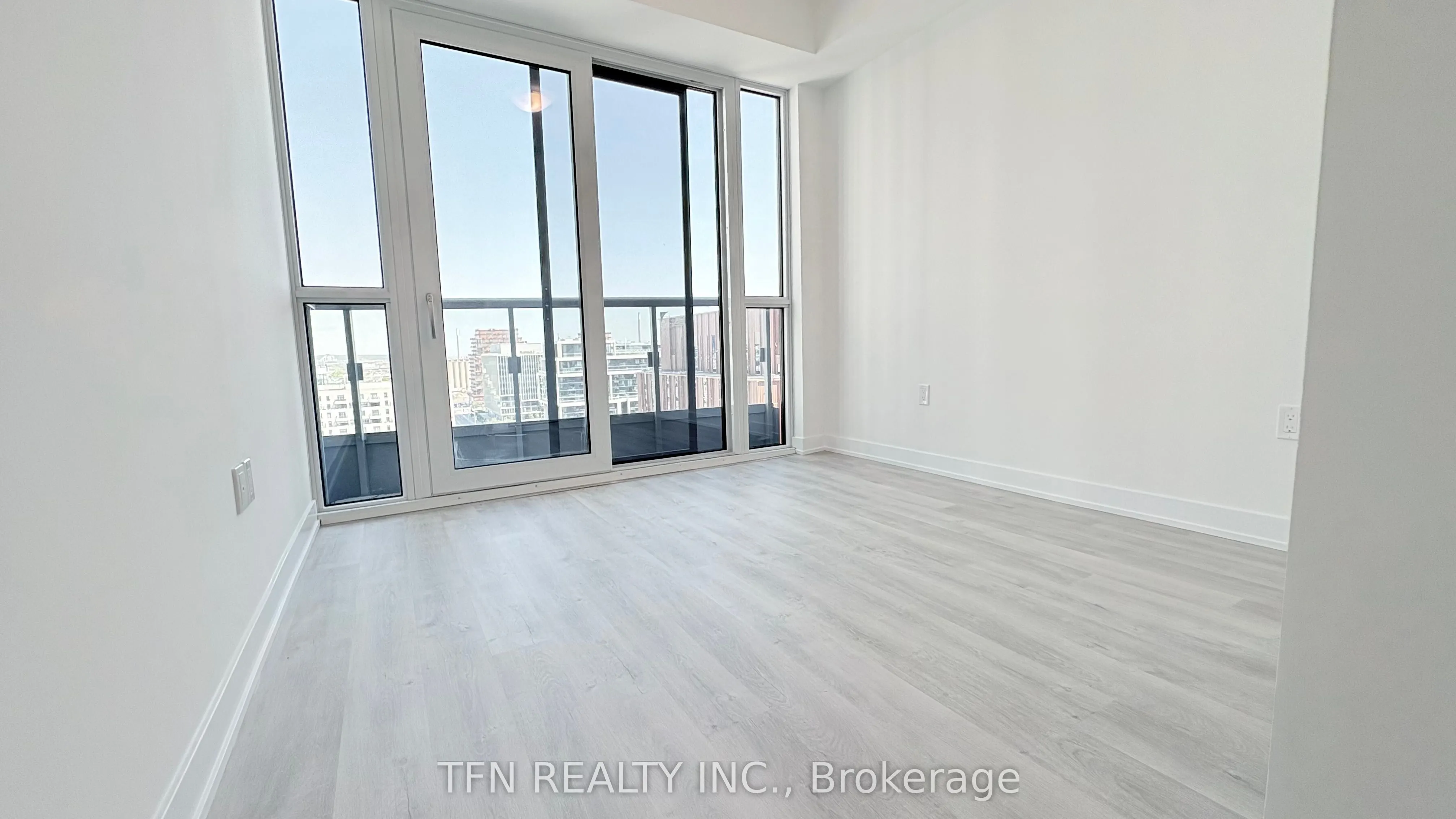 15 Richardson Street, #1412
